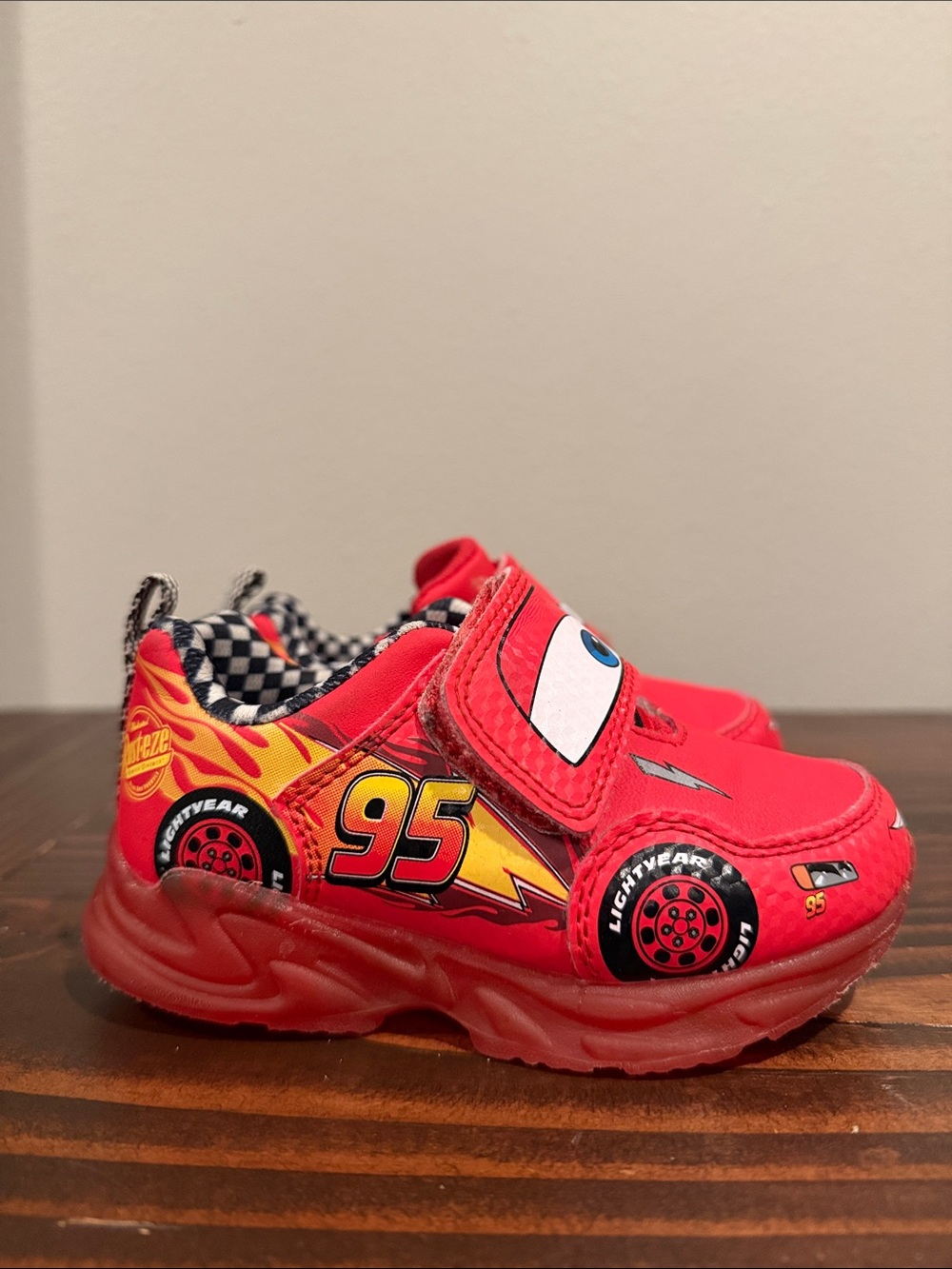 Disney Pixar Cars Lightning McQueen  Sneakers Size: 7C
